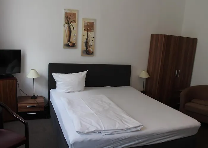 诺瓦利斯酒店 3*